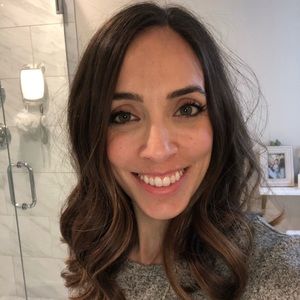 Meet your Posher, Maya